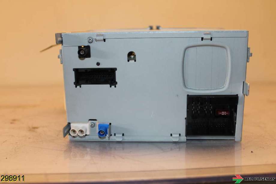 Bilstereo navigasjon til Škoda Superb 2008-2015 (Type II)  (SKODA|3T0 035 192 D|)