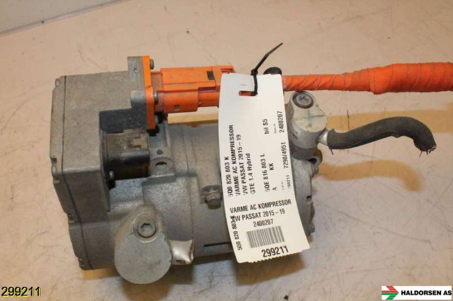 Aircondition kompressor til VW Passat 2015-2019 (Fase 1) (B8) (B8) (VOLKSWAGEN|5Q0 820 803 K|5QE 816 803 L|)