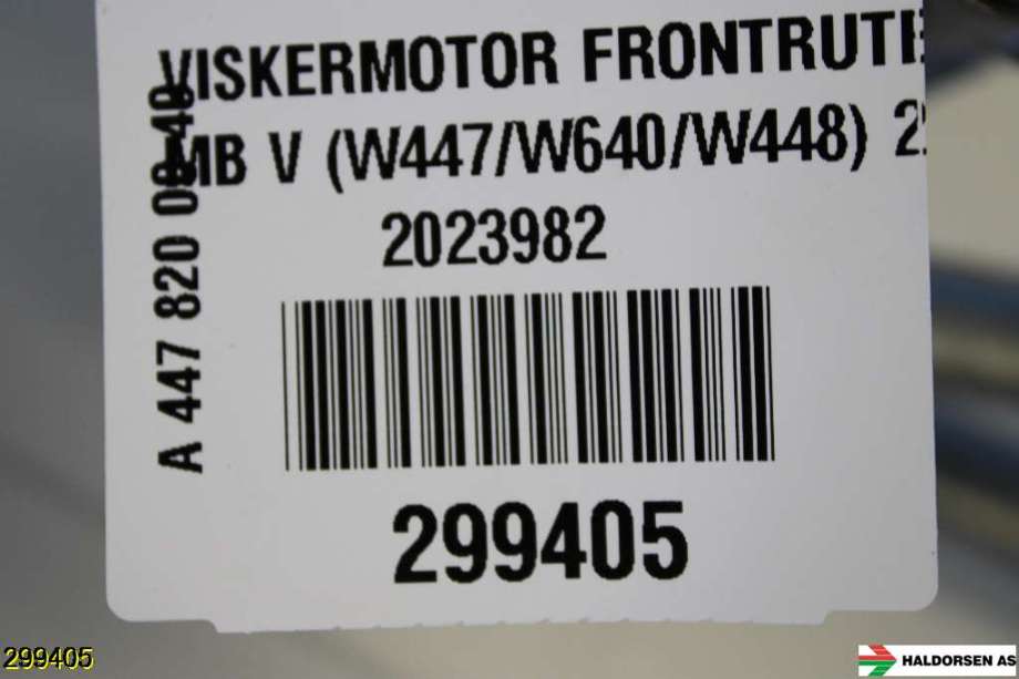 Viskermotor frontrute til Mercedes Vito 2014-->> (W447) (W447) (MERCEDES|A 447 820 00 40|)