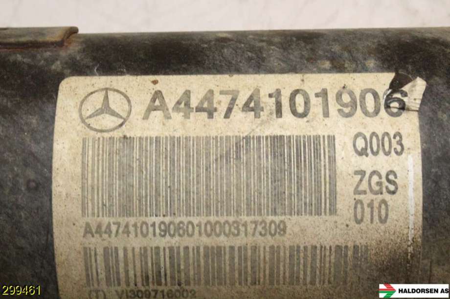 Mellomaksel fremre til Mercedes Vito 2014-->> (W447) (W447) (MERCEDES|A 447 410 19 06|)