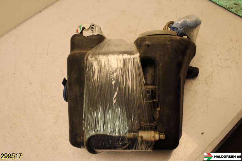 Spylertank til Mercedes Vito 2014-->> (W447) (W447) (MERCEDES|A 000 869 01 00|)