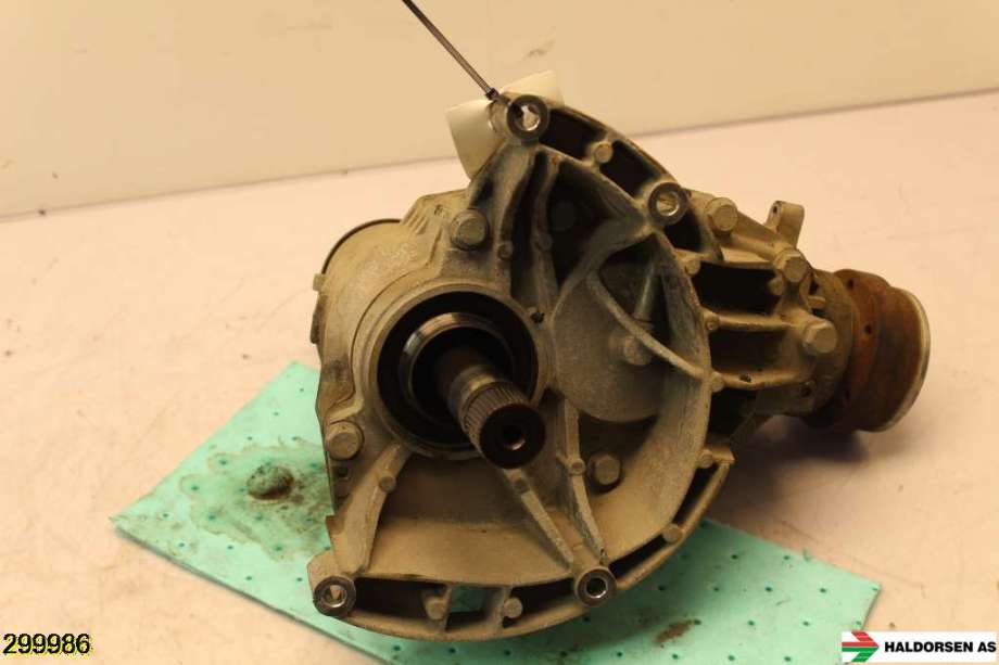Girkasse 4WD fordelingskasse til VW Transporter / Caravelle 2015-2019 (T6) (T6) (VOLKSWAGEN|09N 409 053 D|)