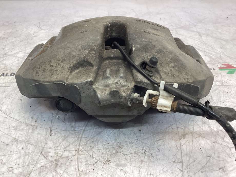Bremsecaliper venstre foran til BMW 7-Serie 2009-2015 (F01/F02/F03/F04) (F01/F02/F03/F04) (BMW|34 11 6 786 817|)