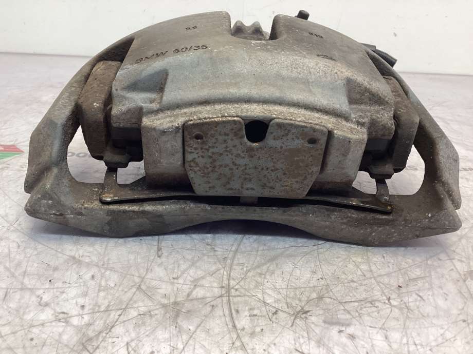 Bremsecaliper høyre foran til BMW 7-Serie 2009-2015 (F01/F02/F03/F04) (F01/F02/F03/F04) (BMW|34 11 6 786 818|)