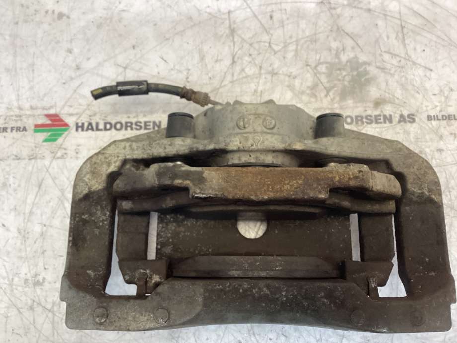Bremsecaliper høyre foran til BMW 7-Serie 2009-2015 (F01/F02/F03/F04) (F01/F02/F03/F04) (BMW|34 11 6 786 818|)