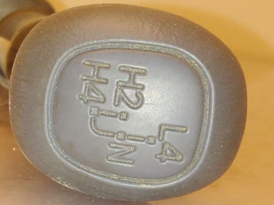 Styreenhet diverse til Toyota Hilux 2002-2005 (TOYOTA|8953335120|)