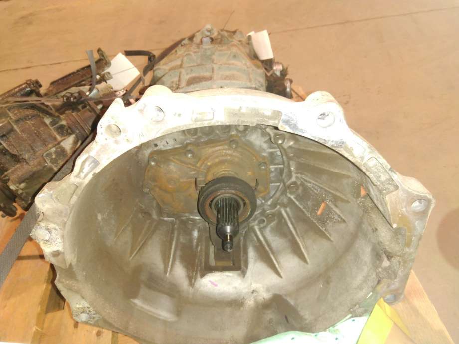 Girkasse manuell til Toyota Hilux 2002-2005  (TOYOTA|330303G120|)