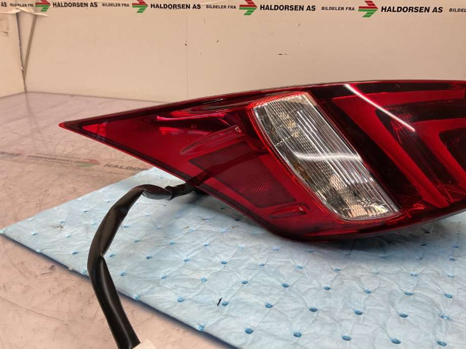 Baklykt høyre til Lexus IS 2013-2020 (Type III) (XE30) (XE30) (LEXUS|8155153280|)
