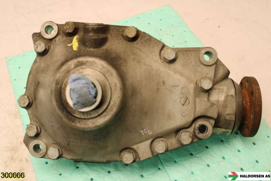 Kardang til BMW 4-Serie 2013-2020 (F32/F33/F36) (F32/F33/F36) (BMW|31 50 7 590 898|)