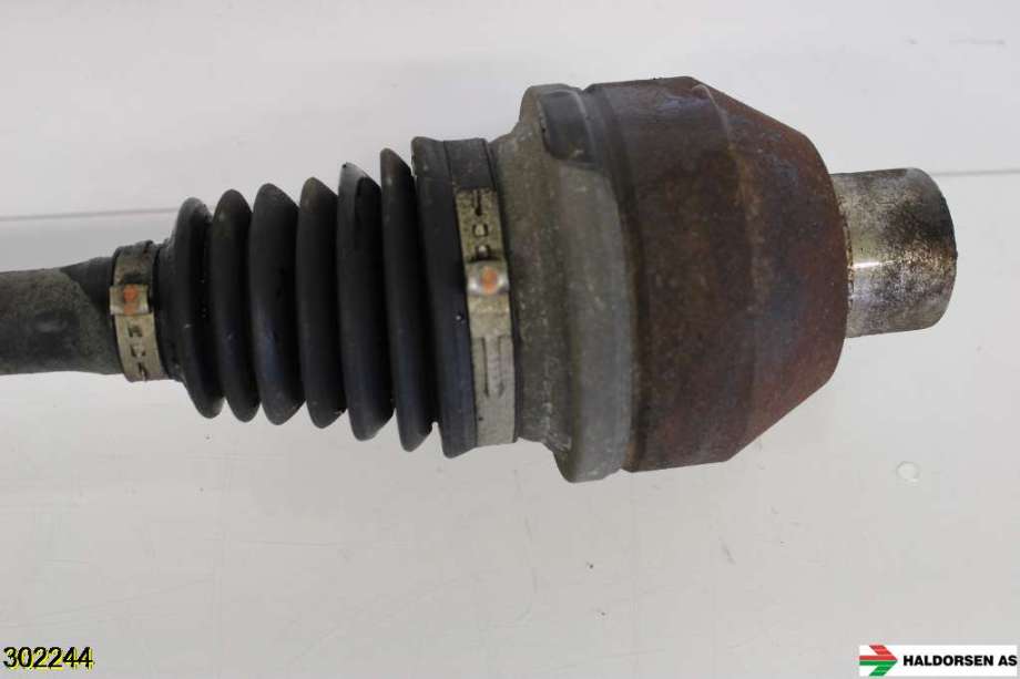 Drivaksel høyre foran til VW Transporter / Caravelle 2009-2015 (Fase 2) (T5) (T5) (VOLKSWAGEN|7E0 407 272 AK|7E0 407 272 BF|)