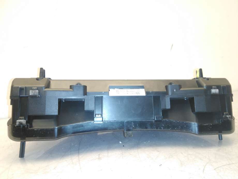 Instrumentpanel til Toyota Avensis 2009-2015 (Type III, Fase 1) (TOYOTA|)