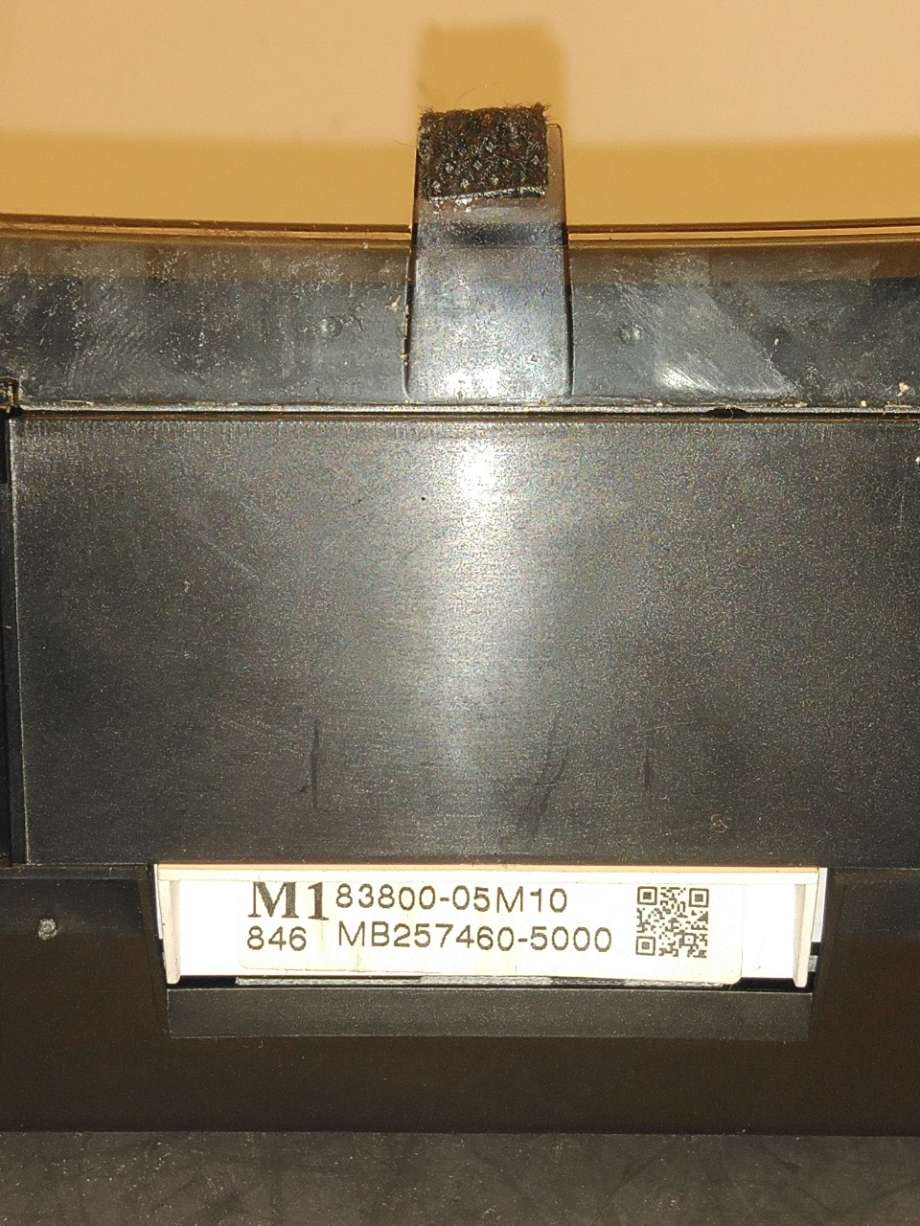 Instrumentpanel til Toyota Avensis 2009-2015 (Type III, Fase 1) (TOYOTA|)