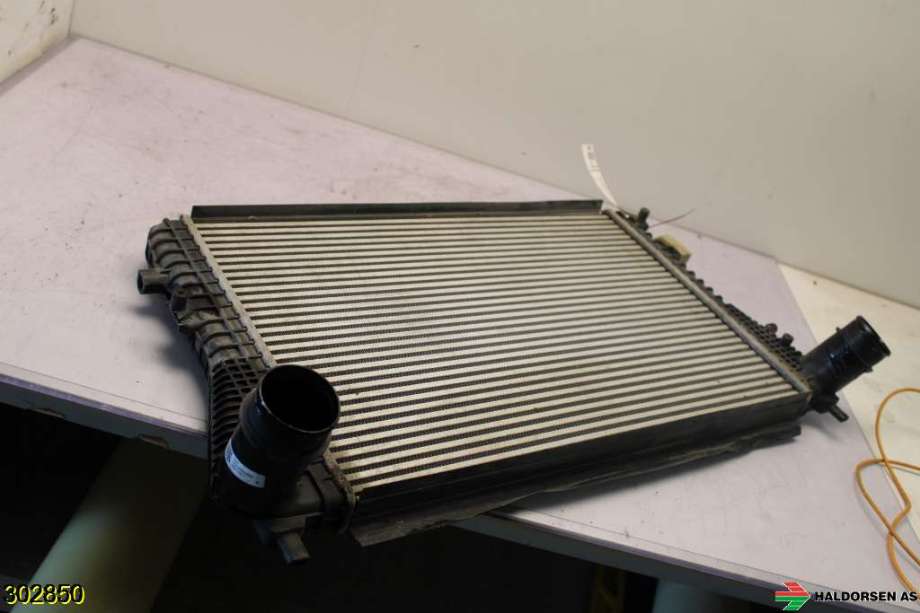 Intercooler til VW Touran 2010-2015 (Type I, Fase 3)  (VOLKSWAGEN|1K0 145 803 CC|)