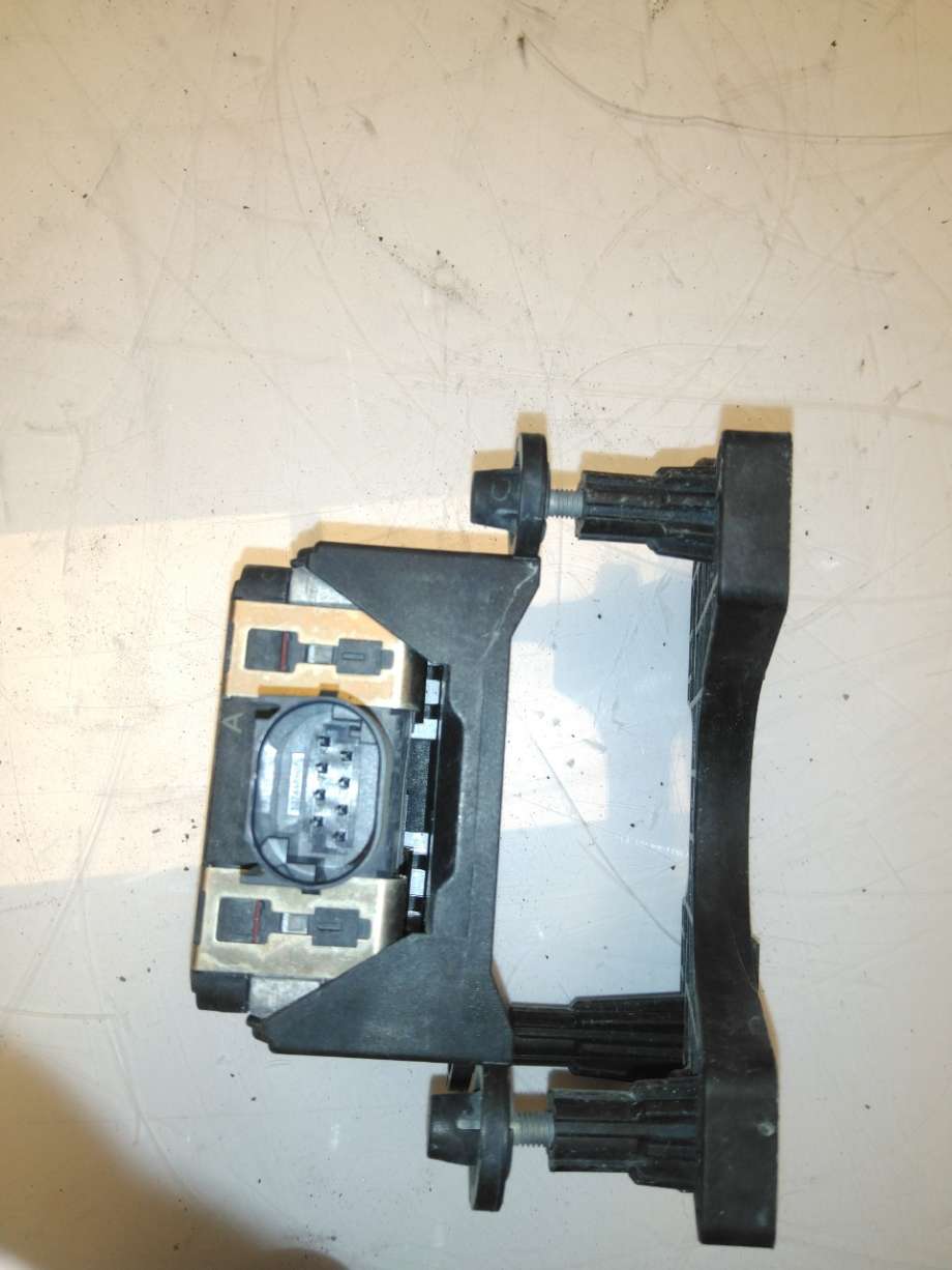 Sensor radar til VW Passat 2015-2019 (Fase 1) (B8) (B8) (VOLKSWAGEN|3Q0 907 561 B|)