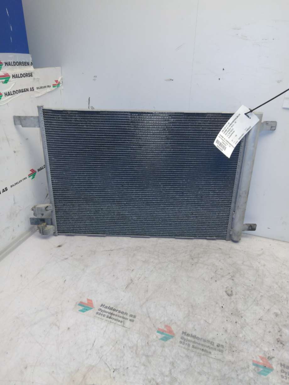 Aircondition radiator til VW Passat 2015-2019 (Fase 1) (B8) (B8) (VOLKSWAGEN|5Q0 816 411 AK|)