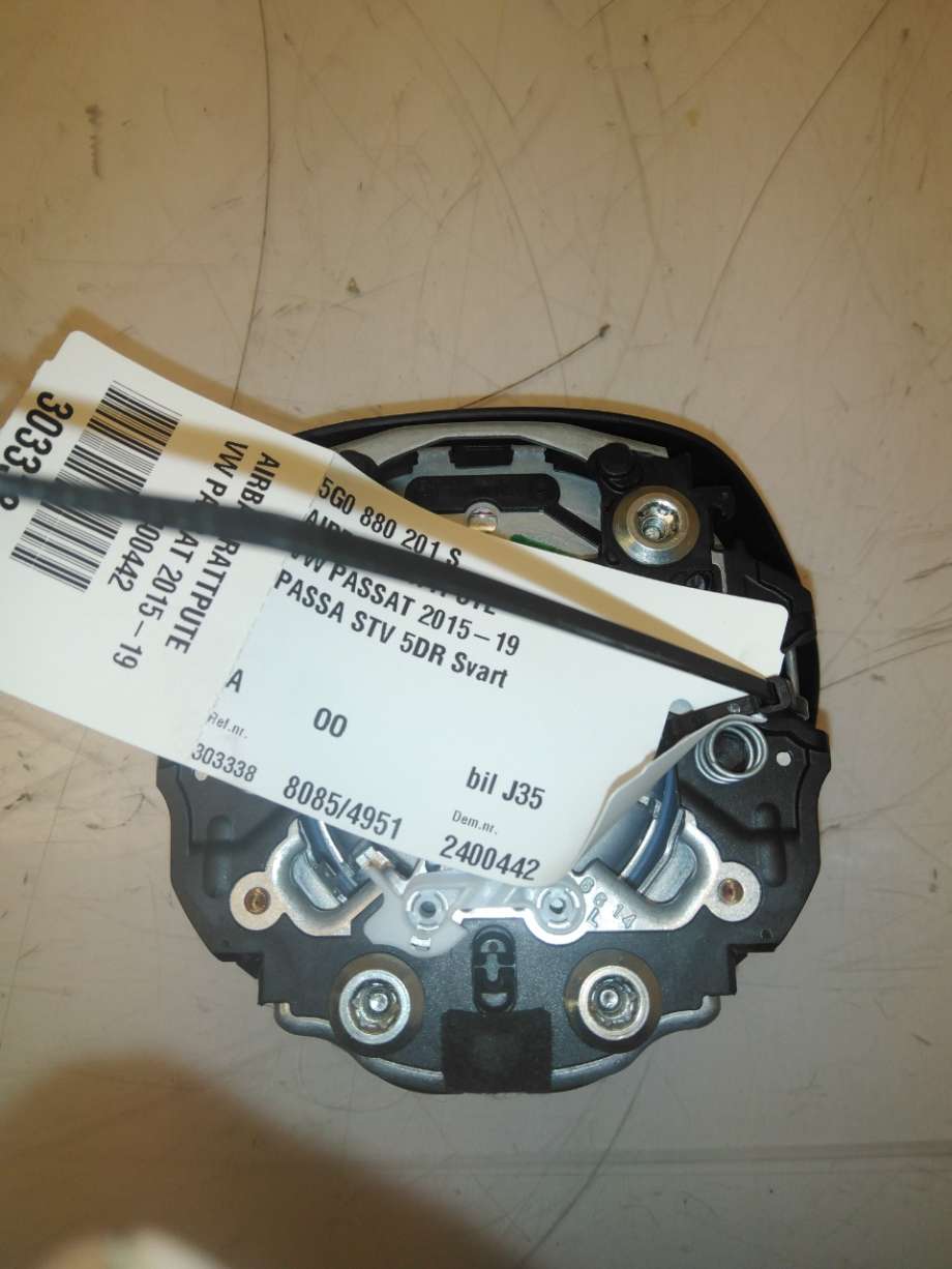 Airbag rattpute til VW Passat 2015-2019 (Fase 1) (B8) (B8) (VOLKSWAGEN|5G0 880 201 S|)