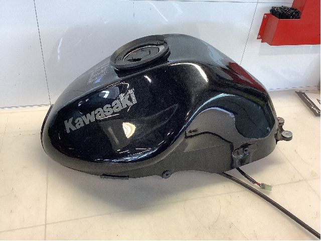 Bensintank til MC Kawasaki Øvrige 0-->> (KAWASAKI ER 6 N|51084513817K|)