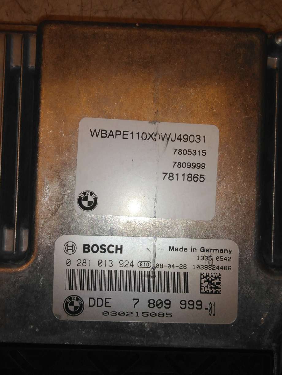 Styreenhet motor til BMW X3 2007-2010 (Fase 2) (E83) (E83) (BMW|13 61 8 506 356|BOSCH 0 281 013 924|)
