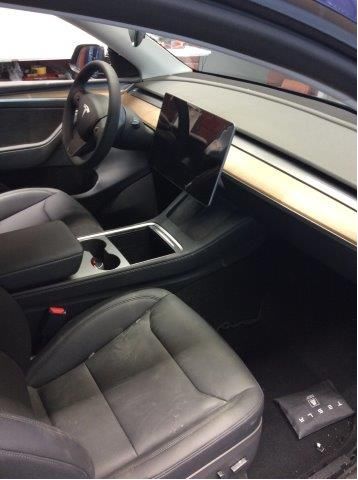 Dashbord til Tesla Model Y, 2021-2024 (Type I)  (TESLA MODEL Y KOMBI-KUPE|1641542-00-B)