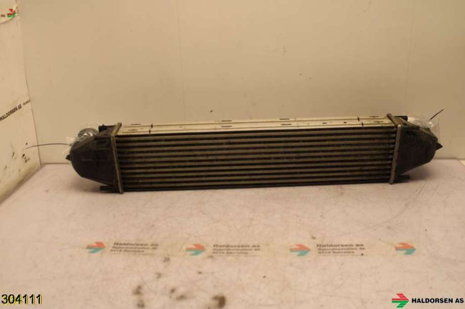 Intercooler til Volvo XC70 2008-2013 (Type II, Fase 1)  (VOLVO|31338474|)