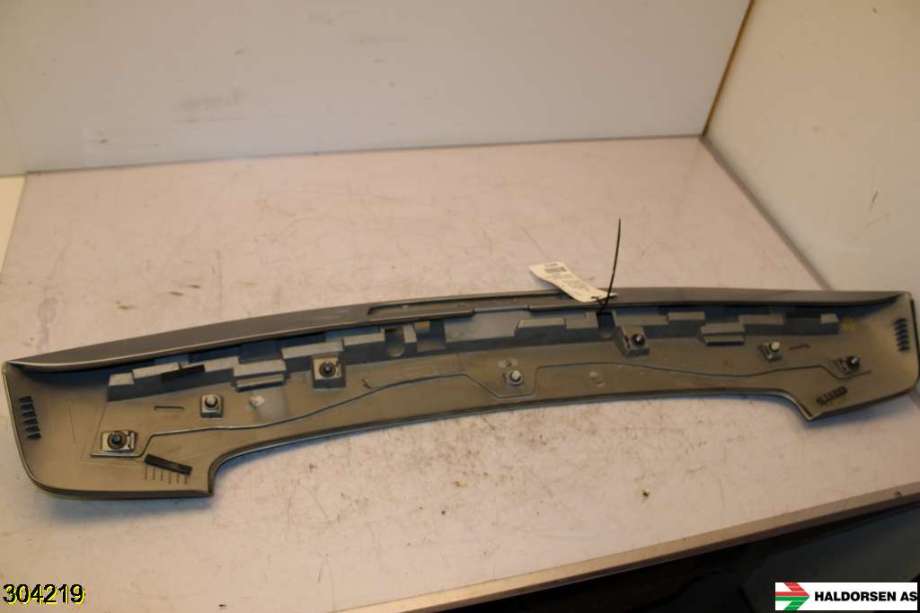 Spoiler bakluke til Toyota Avensis 2009-2015 (Type III, Fase 1) (TOYOTA|7687105909|)