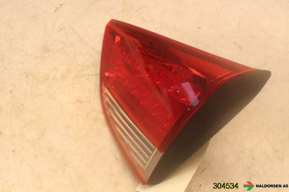 Baklykt høyre indre til Hyundai Ix35 2010-2015  (HYUNDAI|92406 2Y000|)