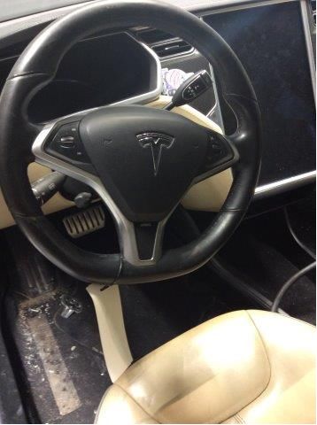 Ratt til Tesla Model S 2013-2016 (Fase 1) (TESLA|1028970-00-A S|)