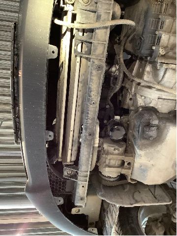 Radiator (automat gir) til Hyundai Ix35 2010-2015 (HYUNDAI|25310 2Y010|)