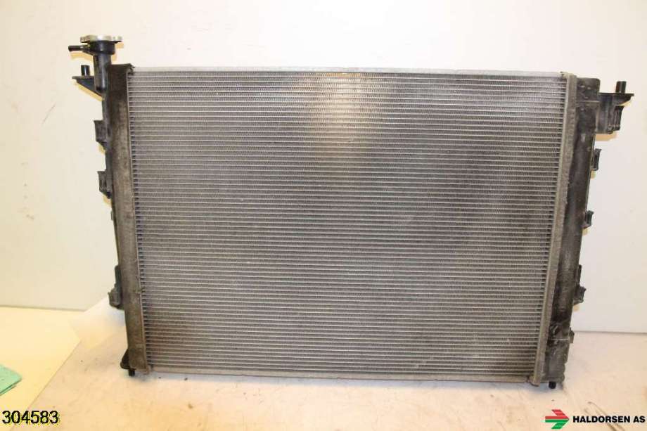 Radiator (automat gir) til Hyundai Ix35 2010-2015 (HYUNDAI|25310 2Y010|)