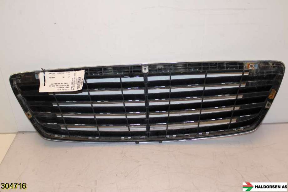 Grill til Mercedes S-Klasse 1999-2005 (W220) (W220) (MERCEDES|A 220 880 05 83|)
