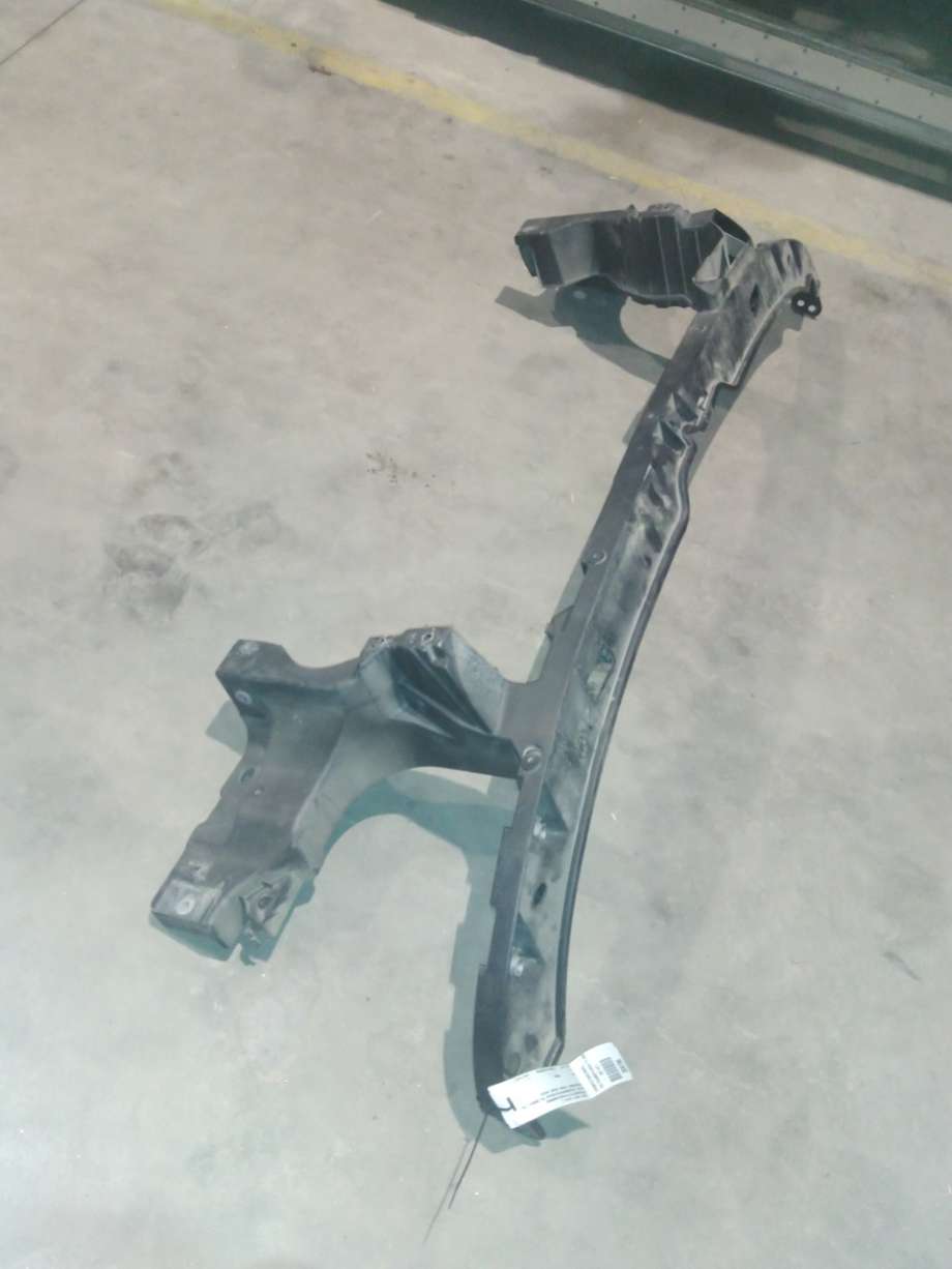 Frontplate til VW Transporter / Caravelle 2009-2015 (Fase 2) (T5) (T5) (VOLKSWAGEN|7E0 805 594 L|)