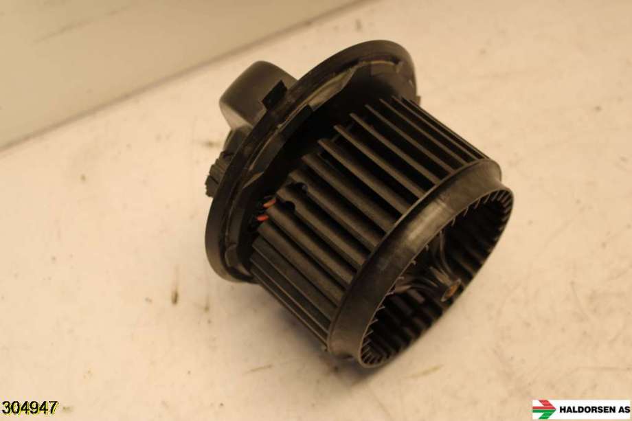 Varmeapparat motor til VW Transporter / Caravelle 2015-2019 (T6) (T6) (VOLKSWAGEN|7H0 819 021 A|)