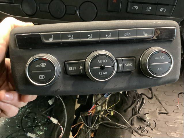 Varmeapparat betjening til VW Transporter / Caravelle 2019-->> (T6.1) (T6.1) (VOLKSWAGEN|7LA 907 040 E|)