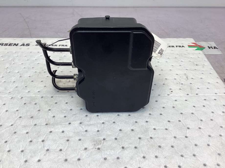 ABS sentral til Toyota Hilux 2016-2020  (TOYOTA|)
