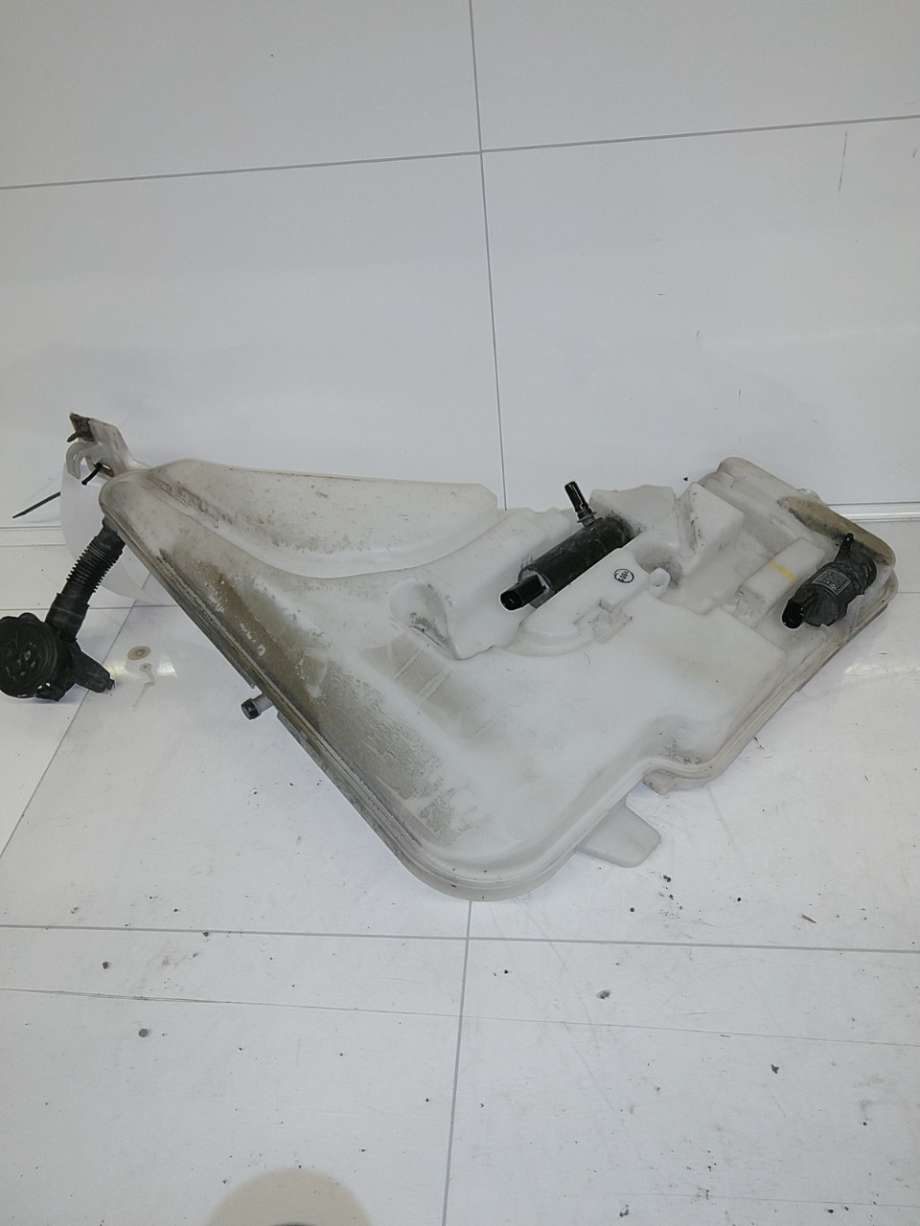 Spylertank til BMW 3-Serie 2012-2018 (F30/F31/F34) (F30/F31/F34) (61 66 7 241 680|)
