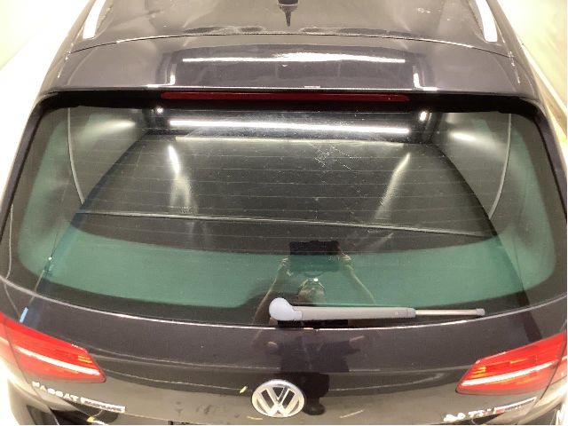 Bakluke til VW Passat 2015-2019 (Fase 1) (B8) (B8) (VOLKSWAGEN|3G9 827 025|)