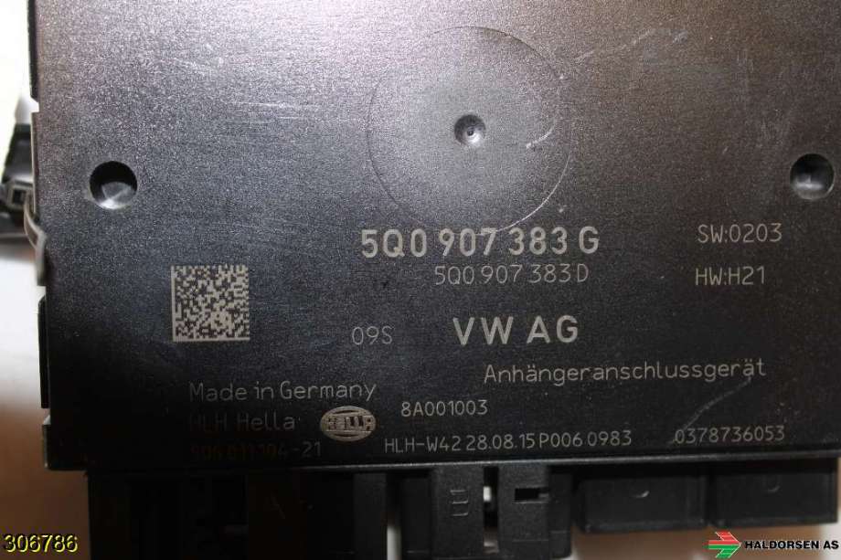 Styreenhet hengerfeste til VW Passat 2015-2019 (Fase 1) (B8) (B8) (VOLKSWAGEN|5Q0 907 383 N|)