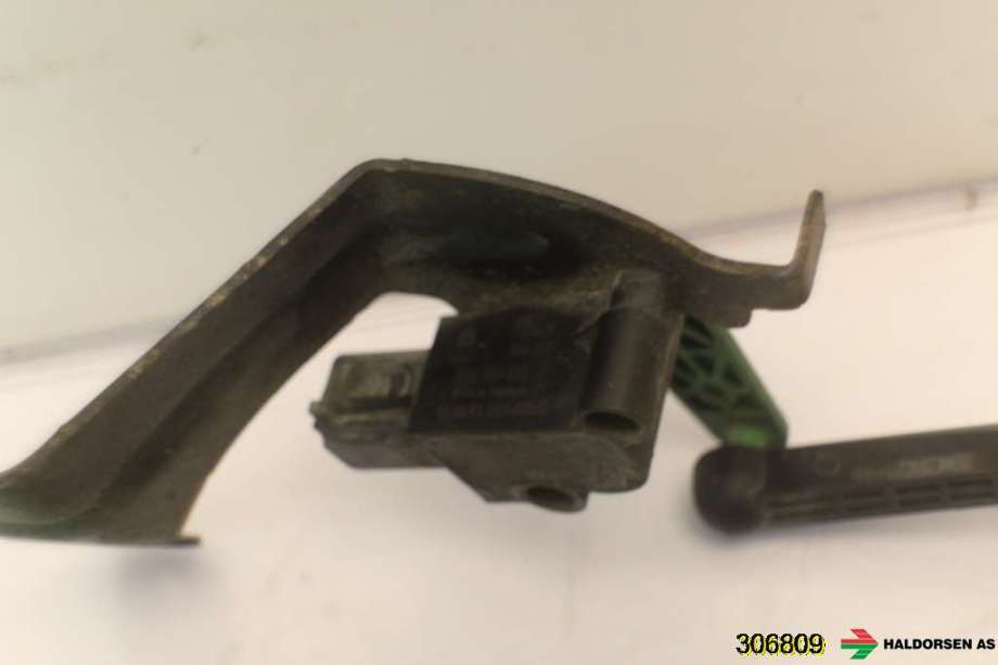 Sensor nivå til VW Passat 2015-2019 (Fase 1) (B8) (B8) (VOLKSWAGEN|5Q0 512 521 G|)