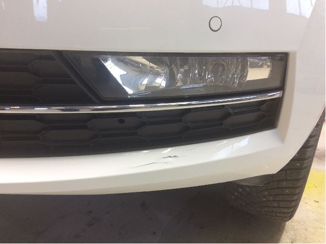 Tåkelykt venstre foran til Škoda Octavia, 2017-2020 (Type III, Fase 2) (SKODA|5E0 941 699 F)
