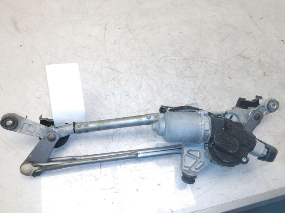 Viskermotor frontrute til Toyota Corolla 2007-2013  (TOYOTA|8511012A20|)
