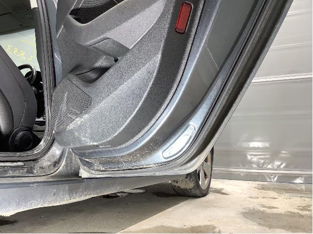 Dør høyre bak til Audi A3 2012-2016 (Type III, Fase 1)  (AUDI|8V4 833 052 A|)