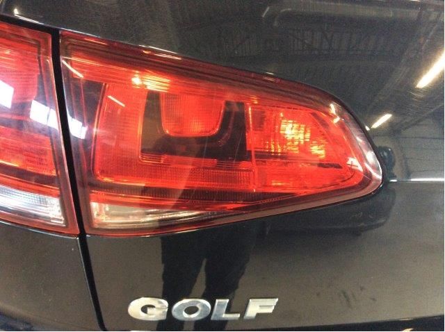Baklykt venstre indre til VW Golf VII 2012-2017 (Fase 1)  (VOLKSWAGEN|5GO 945 093 AC|)