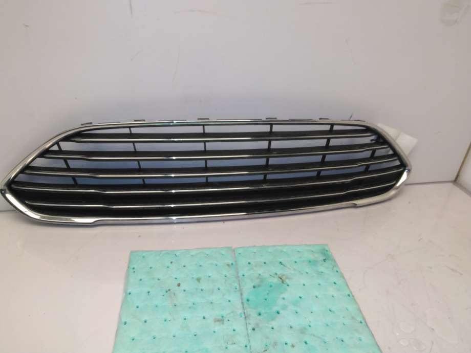 Grill til Ford Fiesta 2013-2017 (Type VI, Fase 2)  (FORD|C1BB-17B968-AA5YZ9|1778257|)