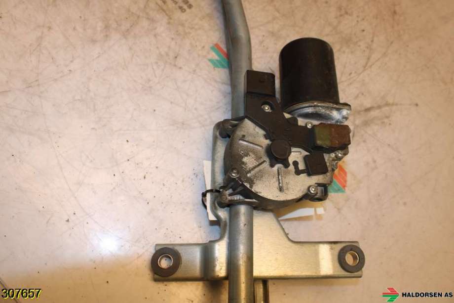 Viskermotor frontrute til Mercedes Vito/Viano 2010-2014 (Fase 2) (W639) (W639) (MERCEDES|A 639 820 01 40|)