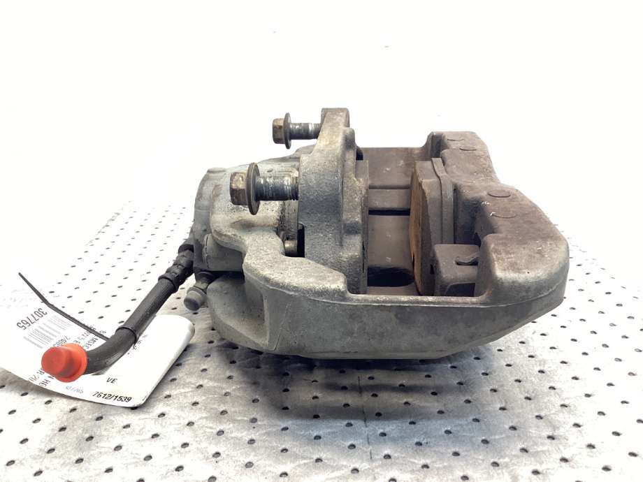 Bremsecaliper høyre foran til BMW 5-Serie 2003-2010 (E60/E61) (E60/E61) (BMW|34 11 6 766 558|)