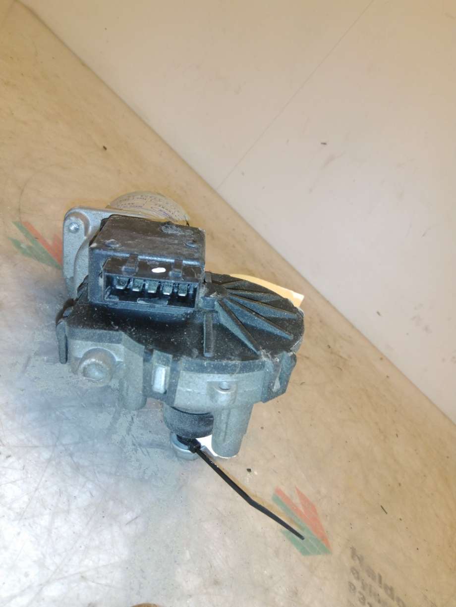 Viskermotor frontrute til Ford Transit Connect 2009-2013 (Type I, Fase 2)  (FORD|5081623|)