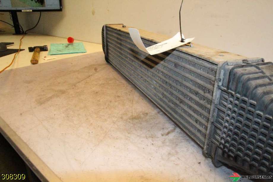 Intercooler til Mercedes E-Klasse 2009-2013 (Fase 1) (W212) (W212) (MERCEDES|A 204 500 01 00|)