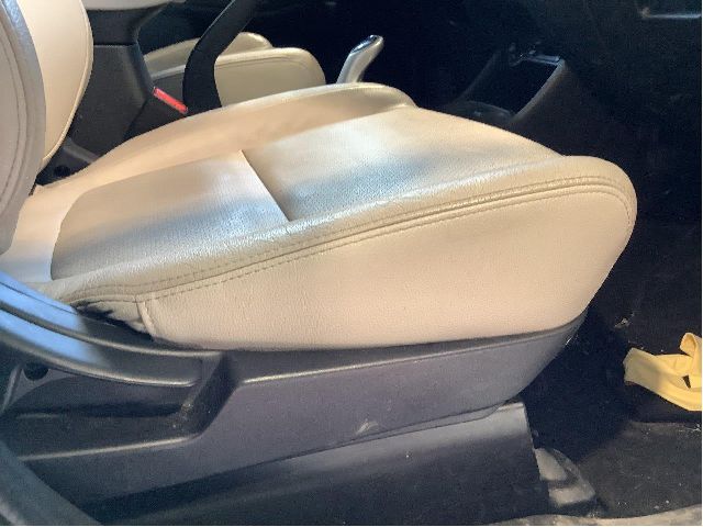 Sete foran høyre til Mitsubishi Outlander 2015-->> (Type III, Fase 2) (MITSUBISHI|)