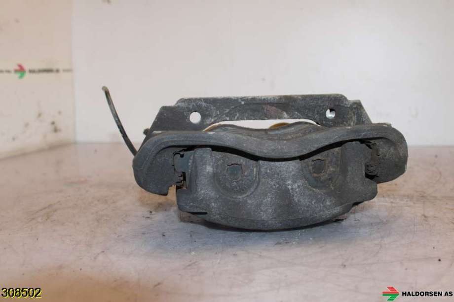 Bremsecaliper høyre foran til Mercedes Vito 2014-->> (W447) (W447) (MERCEDES|A 447 420 01 83|)