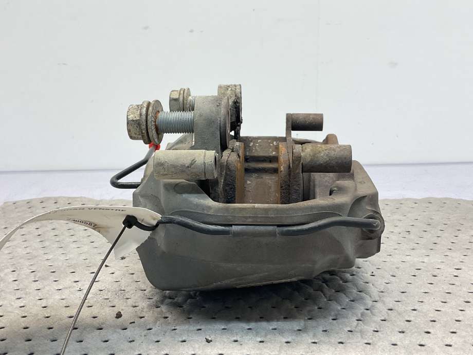 Bremsecaliper venstre foran til Audi Q5 2017-->> (Type II)  (AUDI|8W0 615 107 E|)